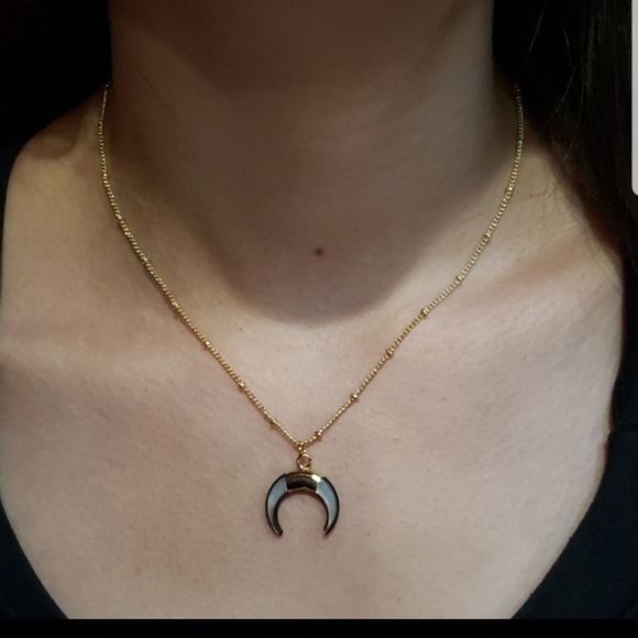 Boho 18k gold Double horn crescent  necklace - Picture 6 of 6